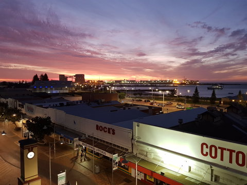 HarbourView Restaurant And Bar - Restaurant Canberra 1