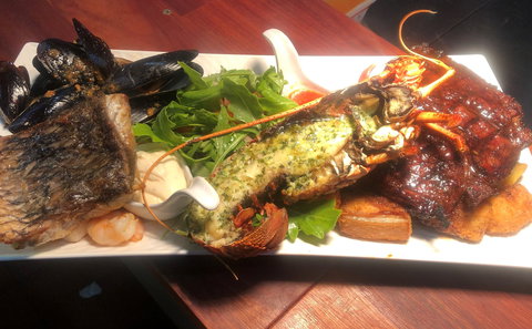 HarbourView Restaurant And Bar - Restaurant Canberra 2