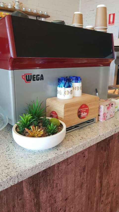 Mountain Gate Cafe - Restaurant Canberra 0