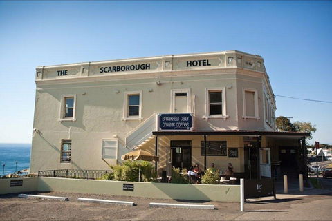 The Scarborough Hotel - Restaurant Canberra 1