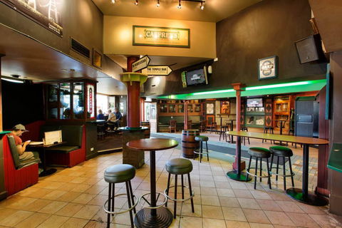 O'Malley's Irish Bar - Mooloolaba - Restaurant Canberra 0