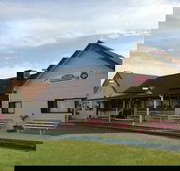 On The Green Bistro - Restaurant Canberra
