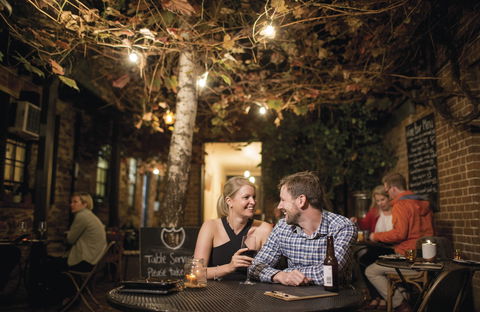 Alby & Esther's - Restaurant Canberra 1