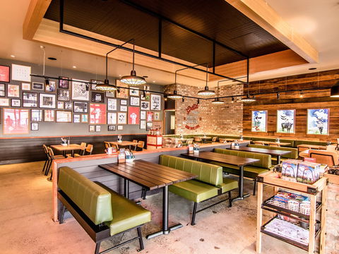Grill'd Healthy Burgers - Woden - Restaurant Canberra 0