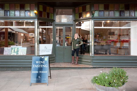 Tamburlaine Organic Wines Millthorpe Cellar Door - Restaurant Canberra 0