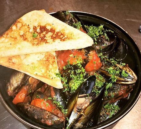 Rorkes Beer Wine Food - Restaurant Canberra 5