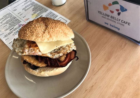 Yellow Belly Cafe - Restaurant Canberra 3