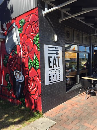 Bruce's Cafe - Restaurant Canberra 0