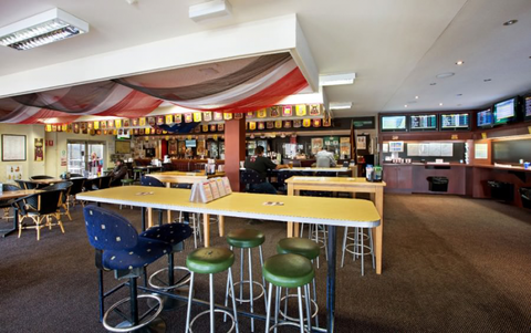 Commercial Hotel - Restaurant Canberra 2