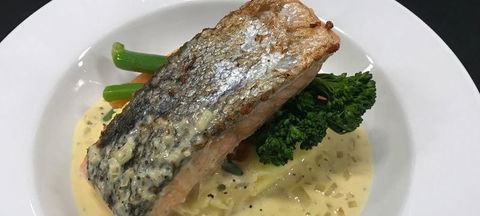 Diggers By The Park Brasserie - Restaurant Canberra 3