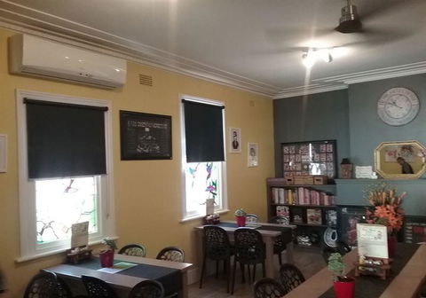 Home Made Cafe Avoca - Restaurant Canberra 10