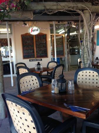 Fins Cafe - Restaurant Canberra 0