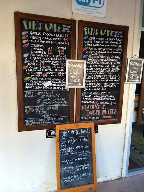 Fins Cafe - Restaurant Canberra 1