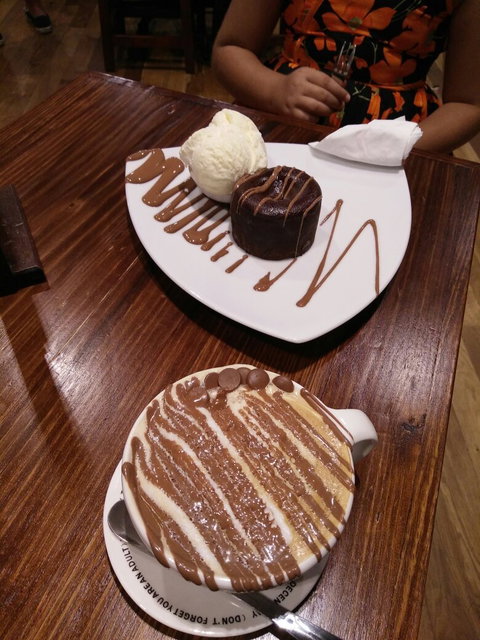 Max Brenner - Restaurant Canberra 3