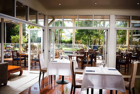 Poolside Restaurant - Restaurant Canberra 0