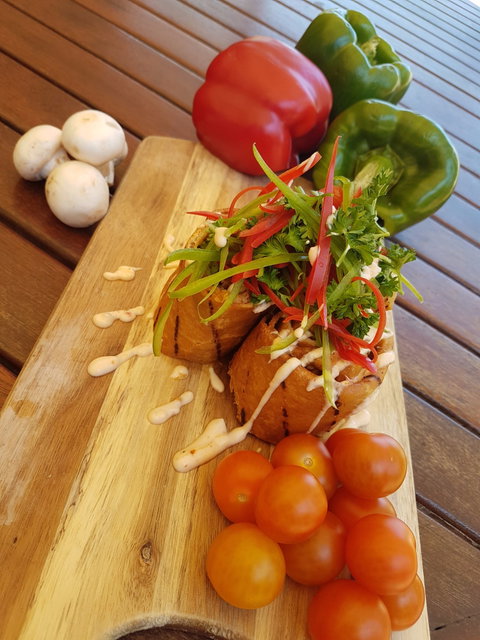 Poolside Restaurant - Restaurant Canberra 5
