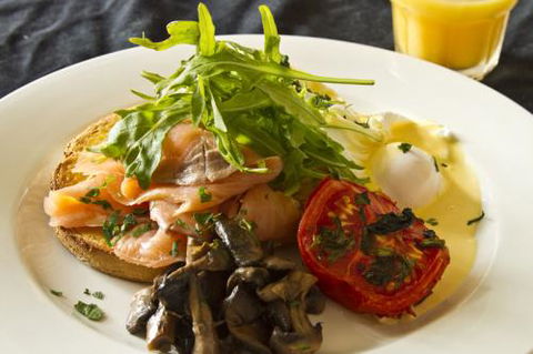 Hungry Wolf’s Kincumber - Restaurant Canberra 0