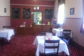 Ellalong Hotel - Restaurant Canberra 1