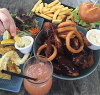 Caves Beachside Hotel - Restaurant Canberra