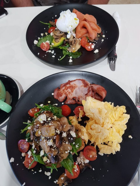 La Crema Caffe - Restaurant Canberra 1