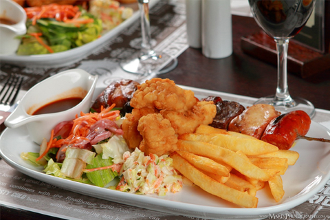 Tom’s Tavern - Restaurant Canberra 0