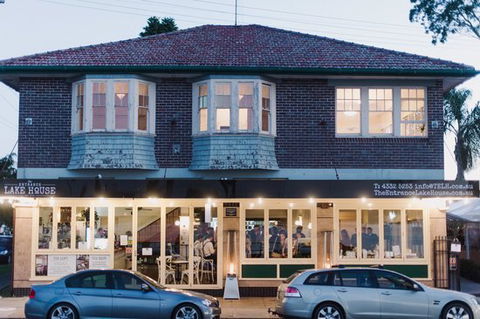 The Entrance Lakehouse - Restaurant Canberra 0