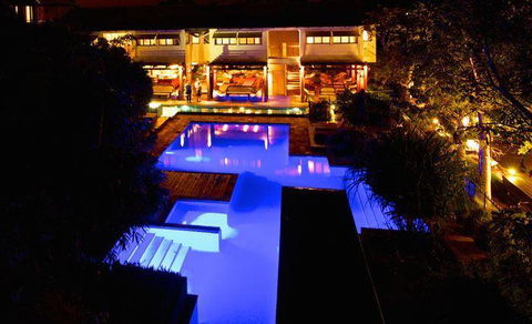 The Deck Poolside Bar & Restaurant - Restaurant Canberra 8