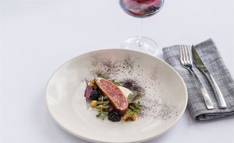 The Peak Restaurant At Spicers Peak Lodge - Restaurant Canberra 7