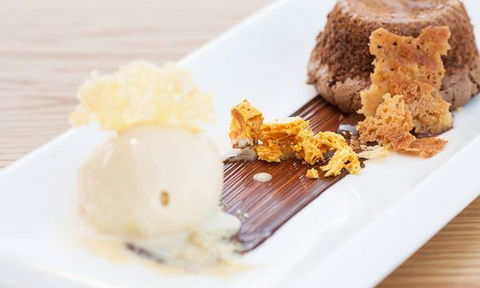 Wharf One Food & Wine - Restaurant Canberra 6