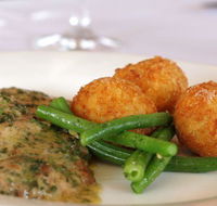 The Foreshore Bar  Restaurant - Restaurant Canberra