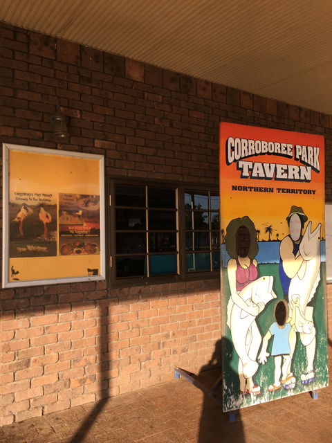 Corroboree Park Tavern - Restaurant Canberra 8