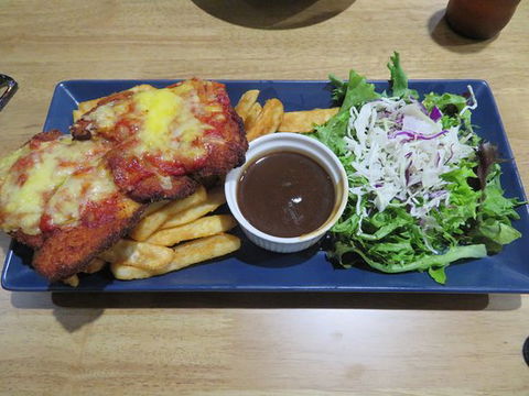 DBar & Restaurant - Restaurant Canberra 0