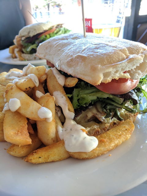 Sporties - Restaurant Canberra 3