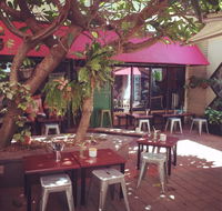 Four Birds - Restaurant Canberra