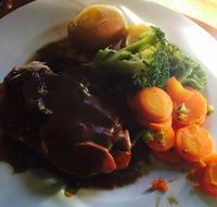 Richmond Arms - Restaurant Canberra