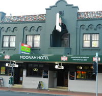 The Moonah Hotel - Restaurant Canberra