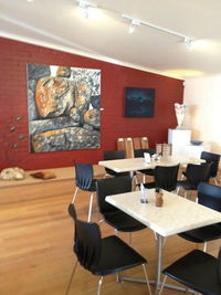 Artifakt Gallery and Cafe