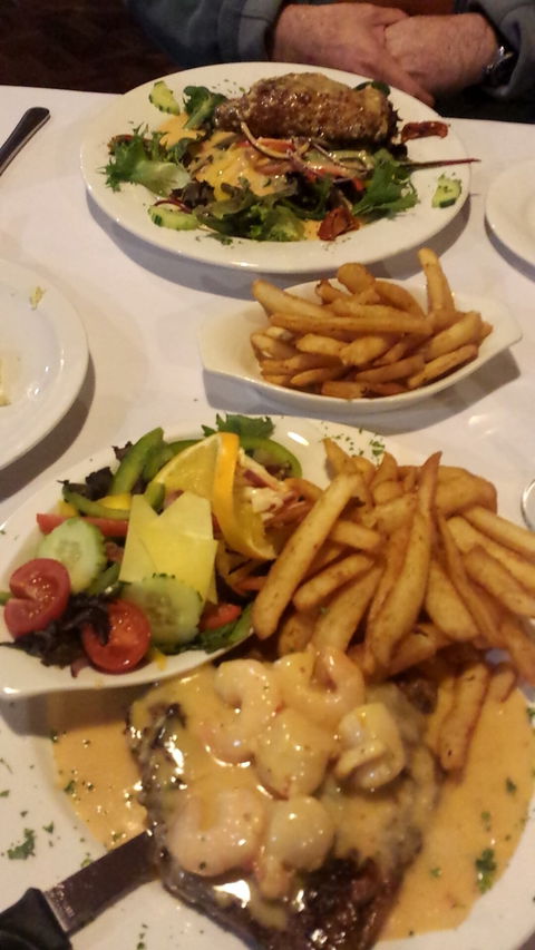 Maloneys Restaurant - Restaurant Canberra 7