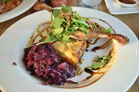 Salt Shaker Cafe & Restaurant - Restaurant Canberra 0