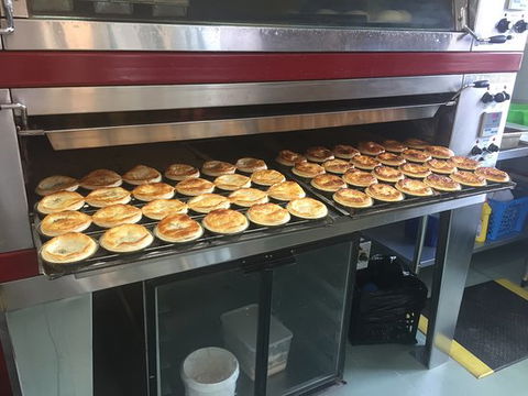 Three Islands Bakehouse - Restaurant Canberra 0