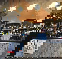 Henry on Eighth - Restaurant Canberra