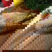 Bratwurst Bude - Sausage Hut