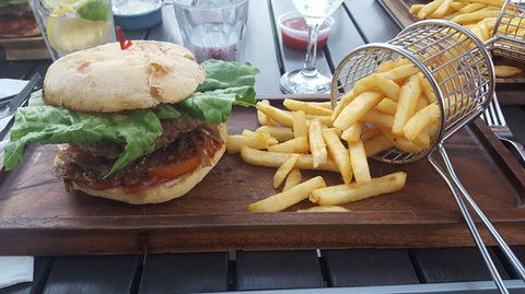 Bill's Bar - Restaurant Canberra 0