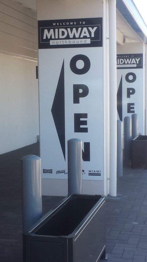 Miami Bakehouse - Restaurant Canberra 3