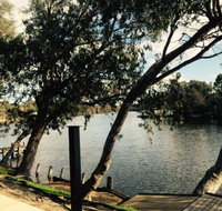 Ravenswood Hotel - Restaurant Canberra