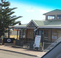 Toun Beach Cafe - Restaurant Canberra