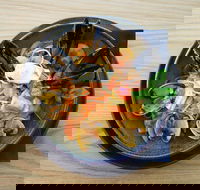 Sneaky's Restaurant - Restaurant Canberra