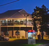 St Kilda Beach Hotel - Restaurant Canberra