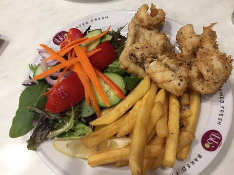 Bb's Cafe - Restaurant Canberra 0