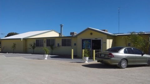 Port Clinton Community & Sports Club Inc - Restaurant Canberra 0